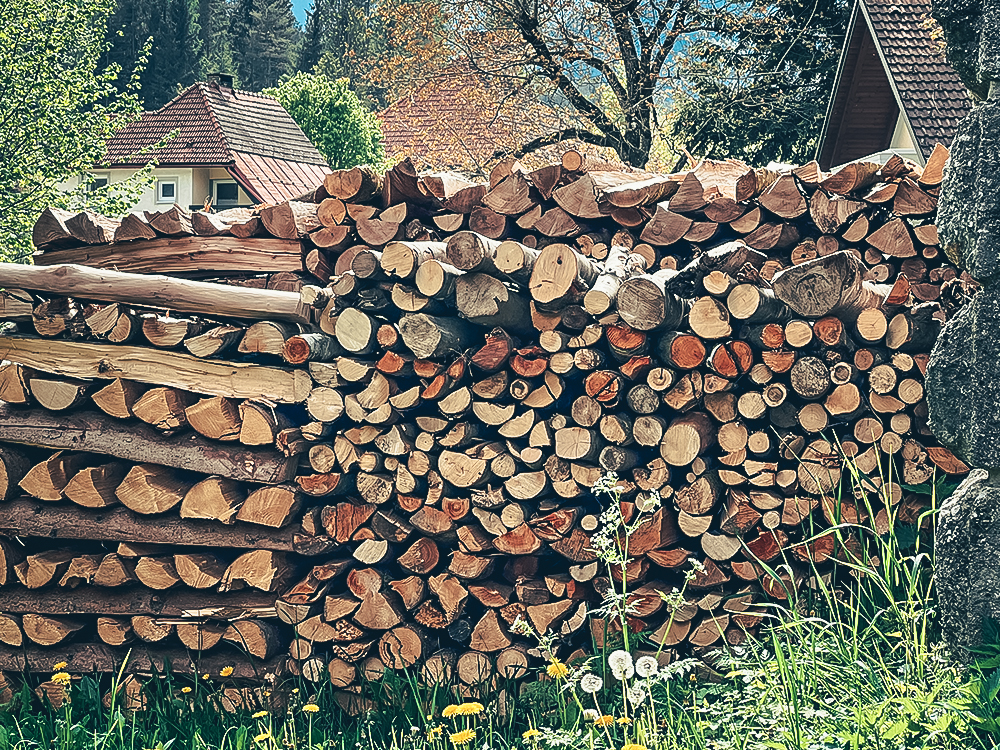 High-quality softwood firewood